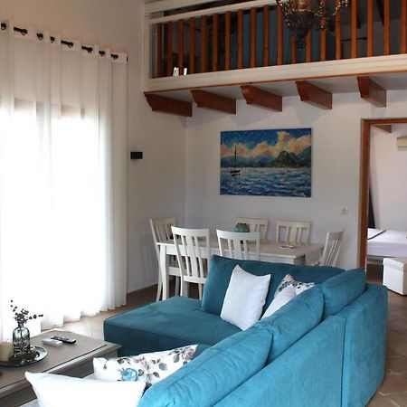 סקופלוס טאון Villa Tenedos מראה חיצוני תמונה