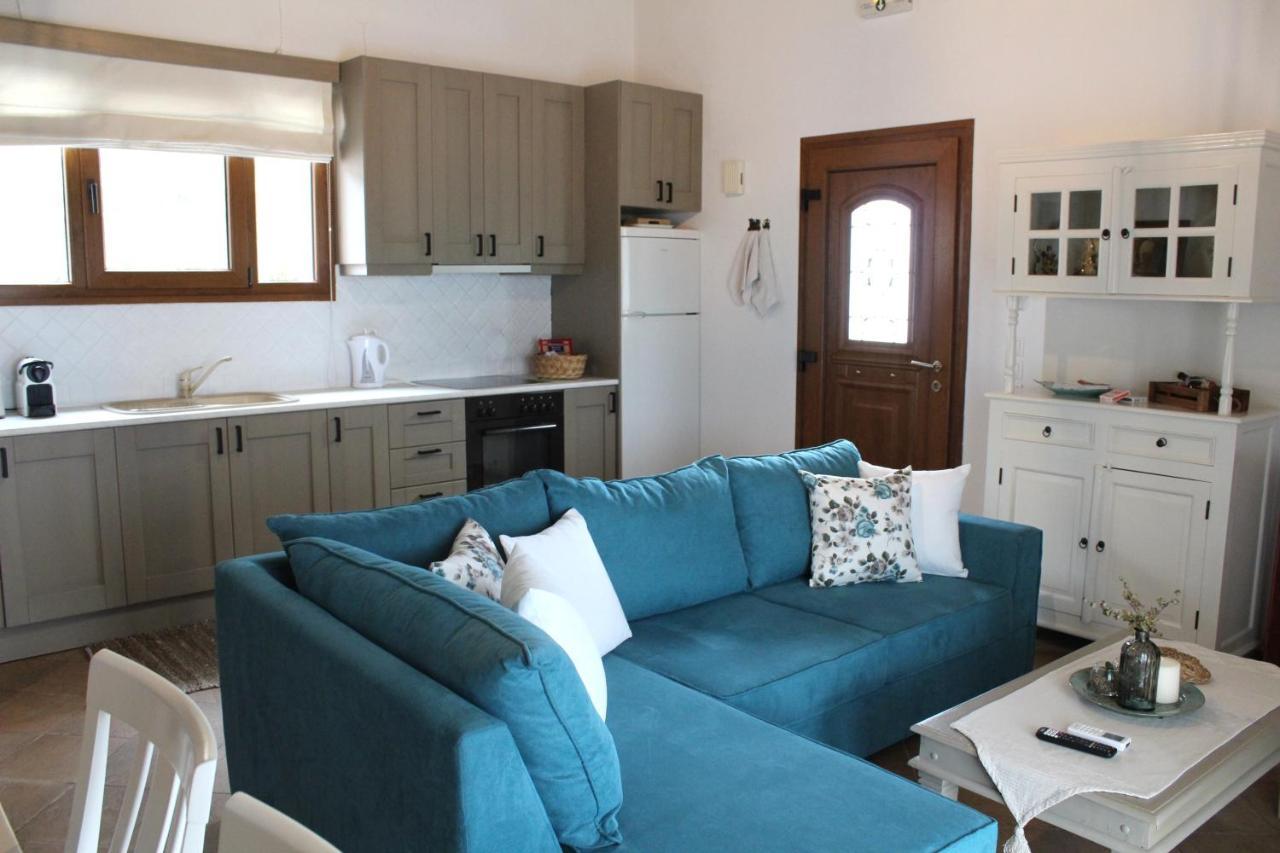 סקופלוס טאון Villa Tenedos מראה חיצוני תמונה