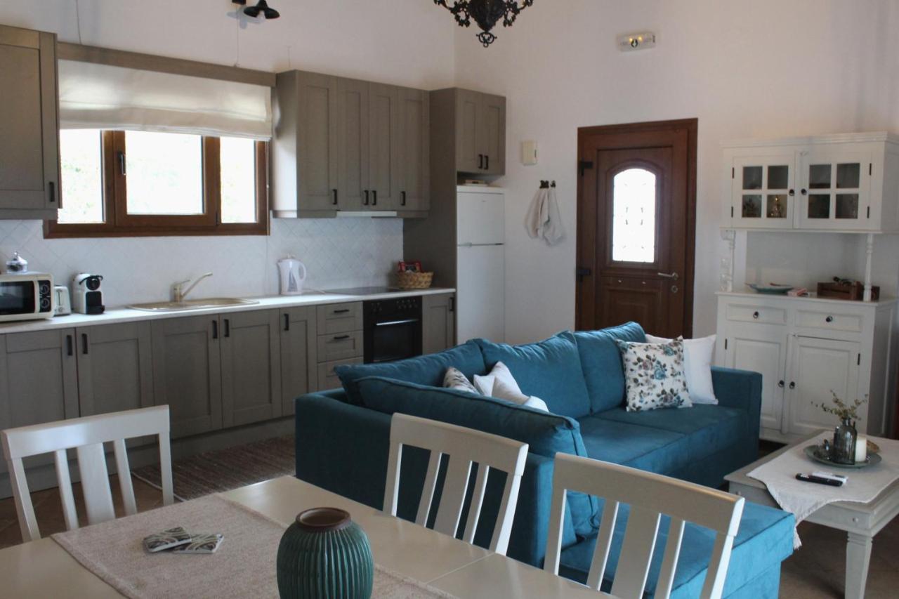 סקופלוס טאון Villa Tenedos מראה חיצוני תמונה